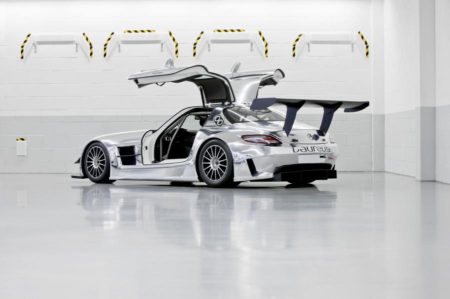  Mercedes-Benz SLS AMG GT3 2011 года  (фото 4 из 38)